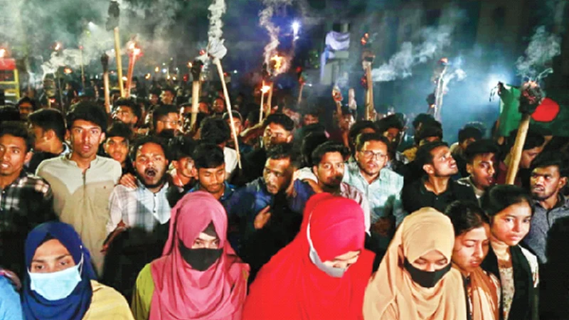 দুপুরে গণমিছিল করবে পলিটেকনিক শিক্ষার্থীরা